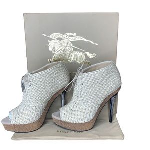 Burberry English Icons Darfield Peep Toe Desert Boot Stiletto Heels Size 5 EU 35